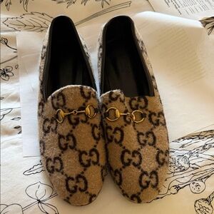 Gucci Women's Beige and Black Loafers with Gold Detail